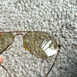 Never worn Brand New Ray ban Aviator evolve